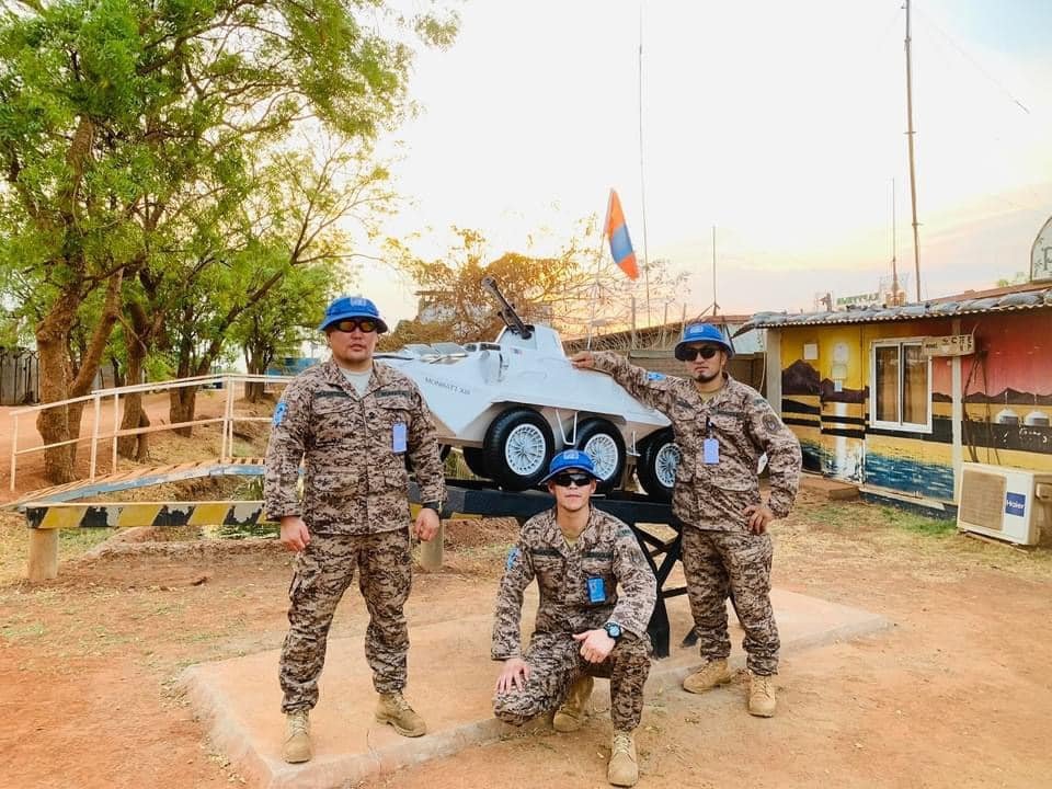 Peacekeepers created BTR-80’s replica